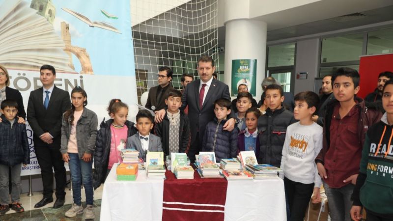 'Köy Okulları Kitapsız kalmasın'