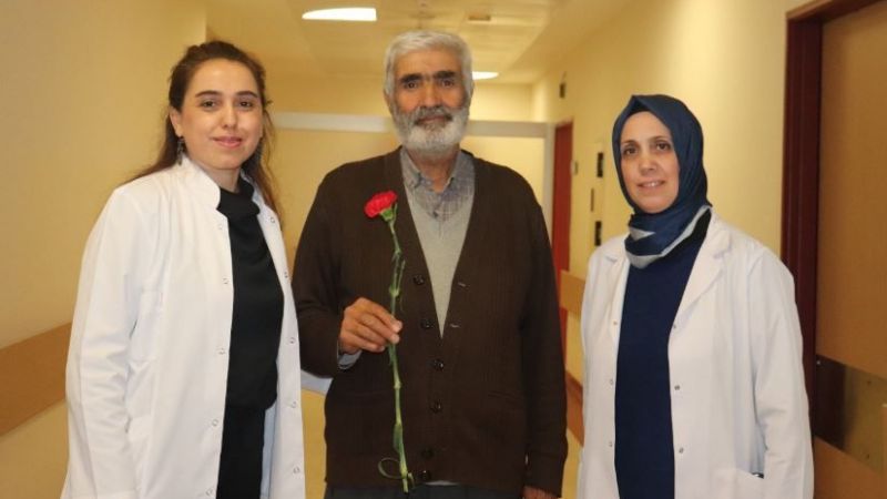 ‘Yaşlılıkta fiziksel aktivite ve egzersize dikkat’